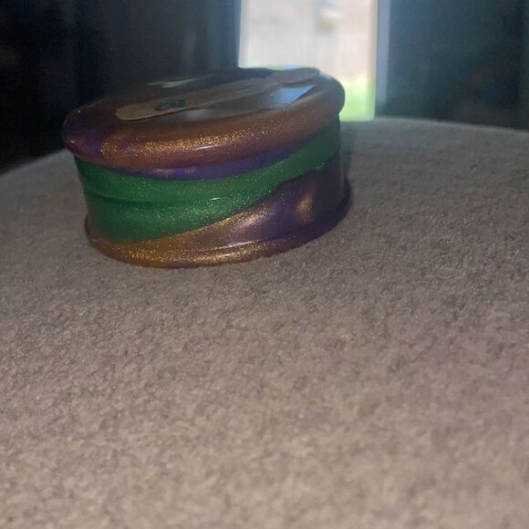 Handmade epoxy resin grinder - Picture 3 of 6